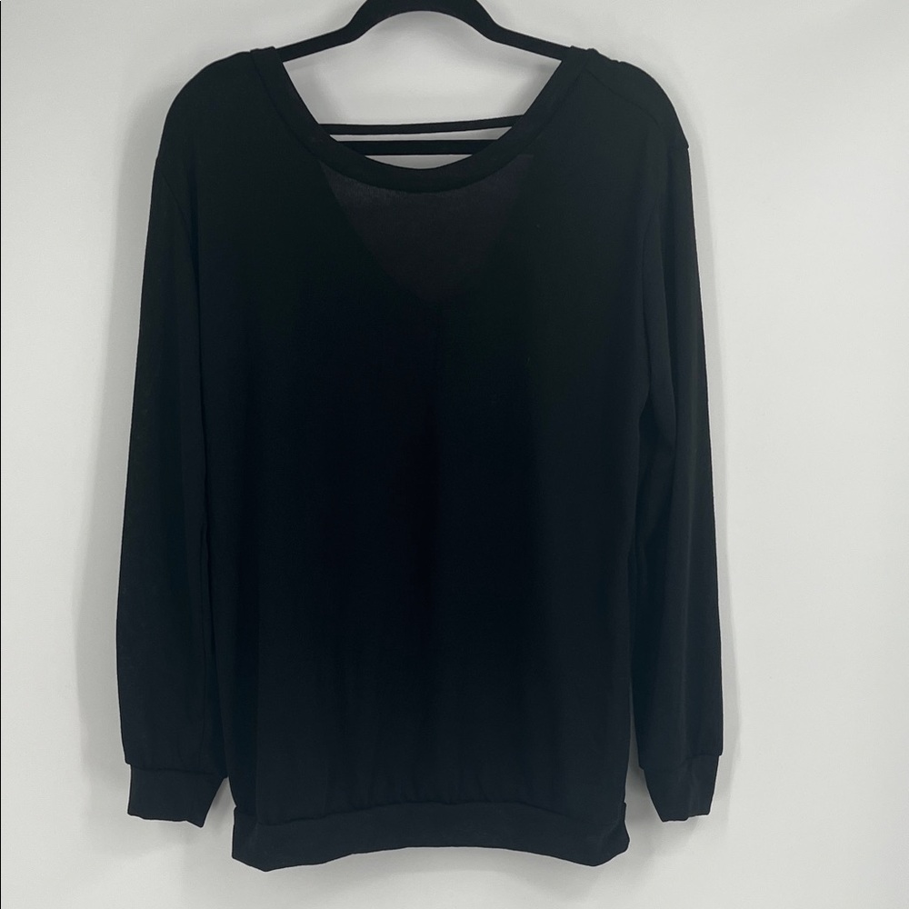 Midnight Hour Black and White Angel Wing Pullover Lightweight Sweater Size Large